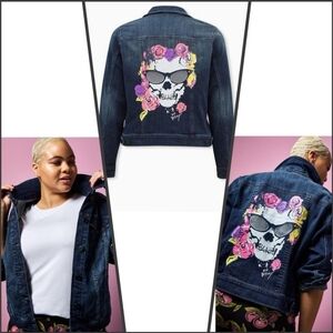 🍁🍂TORRID 2X Betsey Johnson Skull Denim Trucker Jacket - Dark Wash